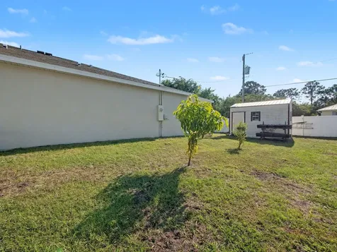 1250 Sw Paar Drive Port Saint Lucie FL 34953