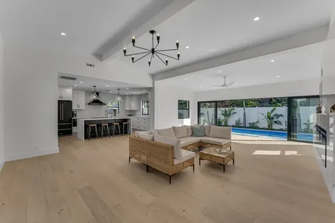 433 Aylesbury Road Delray Beach FL 33444