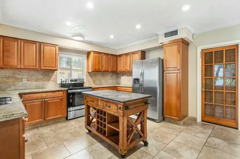 121 NE Spanish Court Boca Raton FL 33432