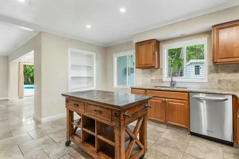 121 NE Spanish Court Boca Raton FL 33432