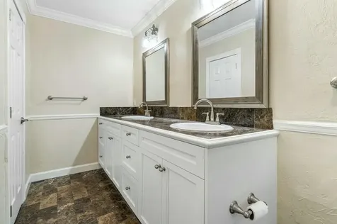 121 NE Spanish Court Boca Raton FL 33432