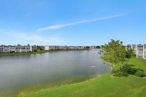 4089 Guildford Boca Raton FL 33434