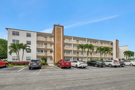 4089 Guildford Boca Raton FL 33434