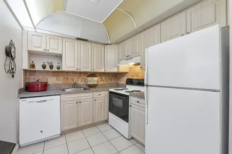 157 Flanders D Delray Beach FL 33484