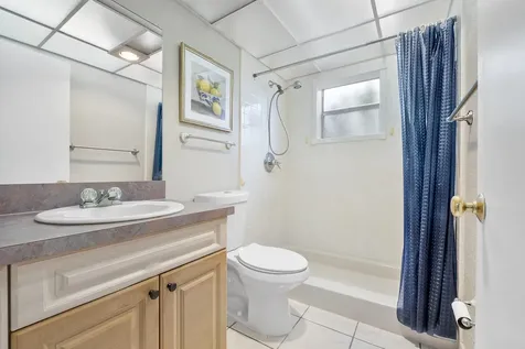 157 Flanders D Delray Beach FL 33484