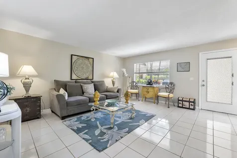 157 Flanders D Delray Beach FL 33484