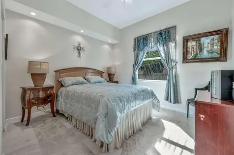 1640 Presidential Way West Palm Beach FL 33401