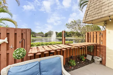 2949 Sw 22nd Avenue Delray Beach FL 33445
