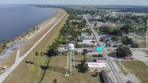 185 E Main Street Pahokee FL 33476