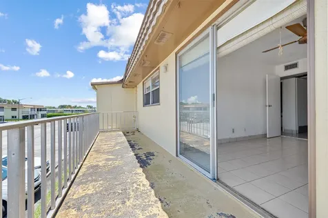 180 Saxony D Delray Beach FL 33446