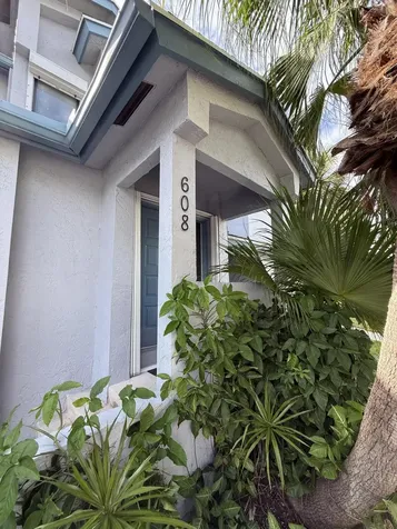 608 Harbour Pointe Way Greenacres FL 33413