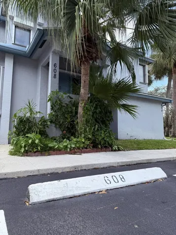 608 Harbour Pointe Way Greenacres FL 33413