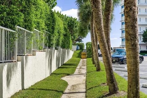 2760 S Ocean Boulevard Palm Beach FL 33480