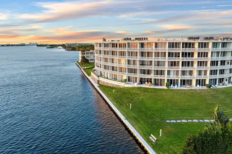 2760 S Ocean Boulevard Palm Beach FL 33480
