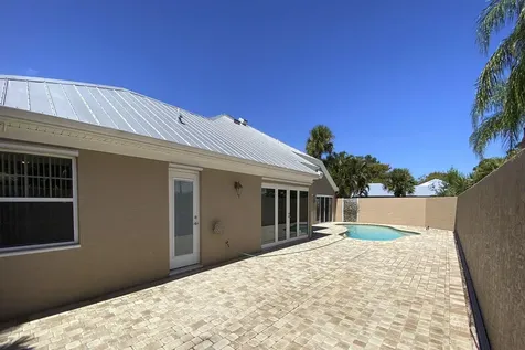 502 Cross Creek Circle Sebastian FL 32958