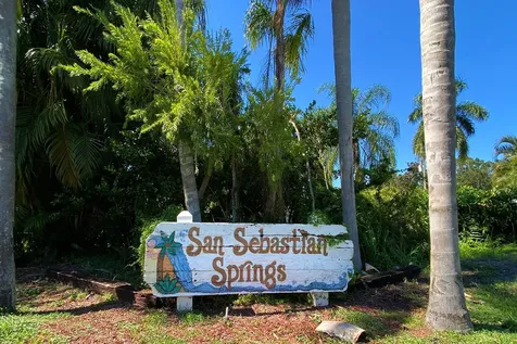 502 Cross Creek Circle Sebastian FL 32958