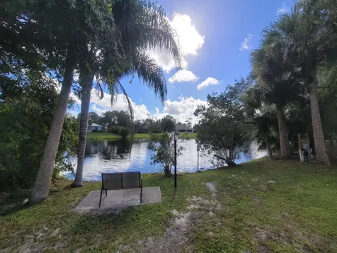 502 Cross Creek Circle Sebastian FL 32958