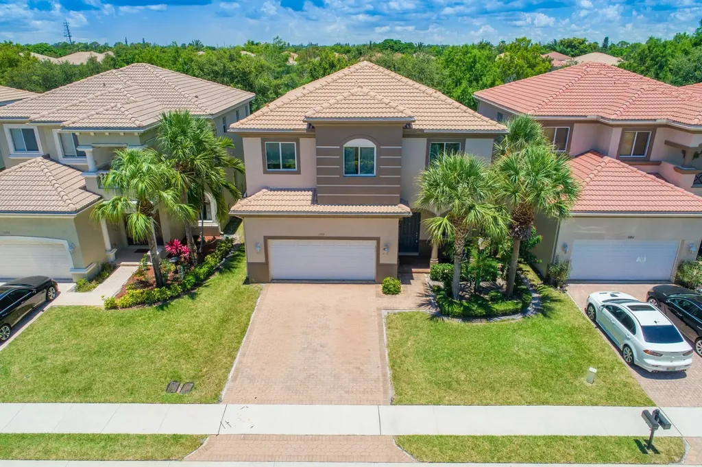 1088 Grove Park Circle Boynton Beach FL 33436