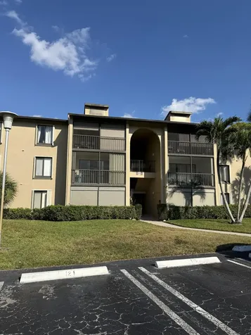 703 Sunny Pine Way Greenacres FL 33415