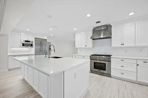 12831 S Shore Drive Palm Beach Gardens FL 33410