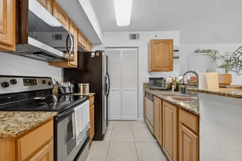221 Sw Palm Drive Port Saint Lucie FL 34986