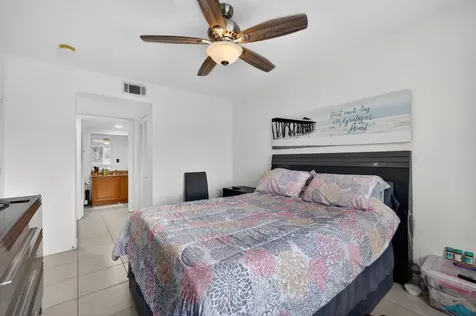221 Sw Palm Drive Port Saint Lucie FL 34986