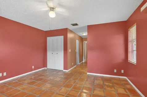 18555 Egret Way Boca Raton FL 33496