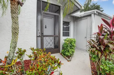 18555 Egret Way Boca Raton FL 33496