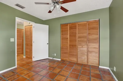 18555 Egret Way Boca Raton FL 33496