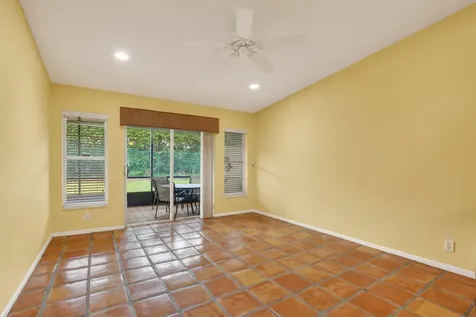 18555 Egret Way Boca Raton FL 33496