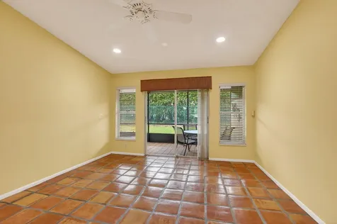 18555 Egret Way Boca Raton FL 33496