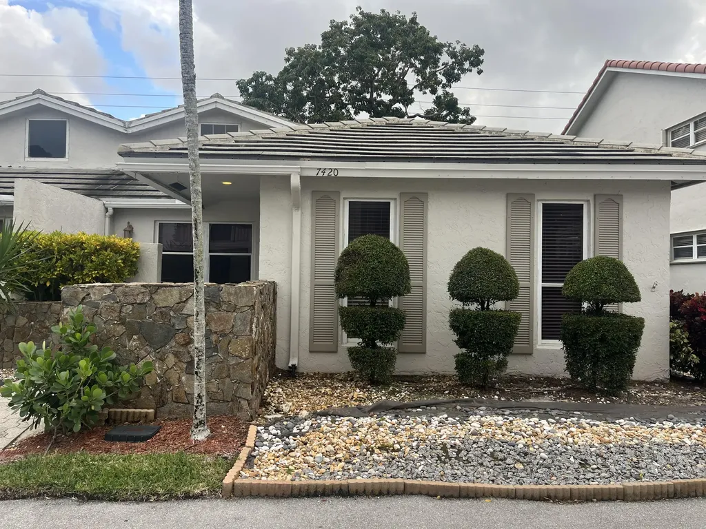 7420 Champagne Place Boca Raton FL 33433