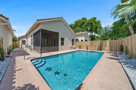6682 Nw 25th Way Boca Raton FL 33496