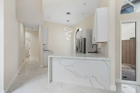 6682 Nw 25th Way Boca Raton FL 33496