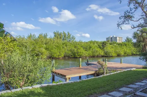 922 Jackson Way Fort Pierce FL 34949