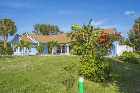 922 Jackson Way Fort Pierce FL 34949
