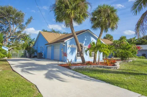 922 Jackson Way Fort Pierce FL 34949