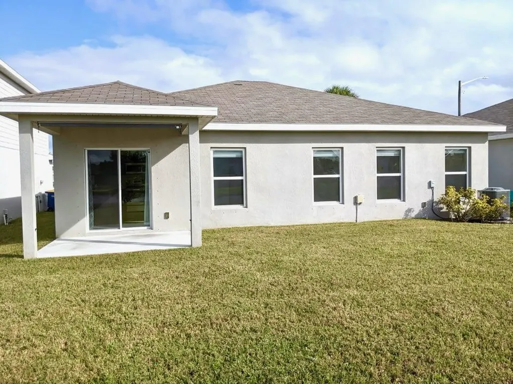 604 Lychee Lane Fort Pierce FL 34981