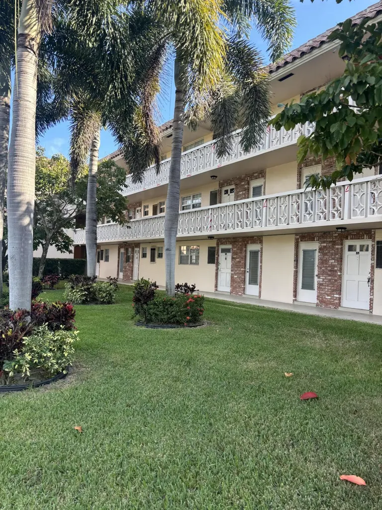 400 Ne 20th Street Boca Raton FL 33431