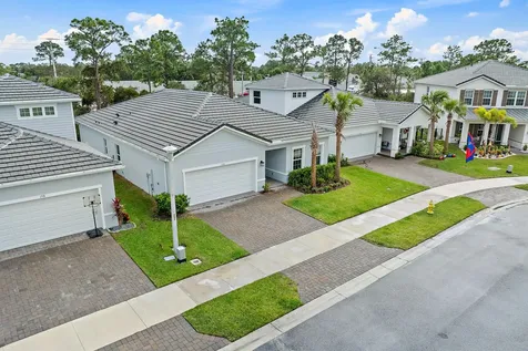 200 Sw Pomeroy Street Stuart FL 34997