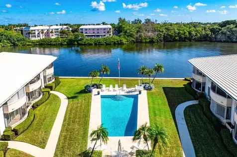 725 Palm Trail Delray Beach FL 33483