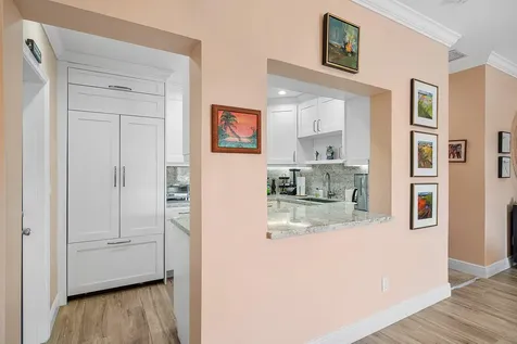725 Palm Trail Delray Beach FL 33483