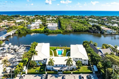 725 Palm Trail Delray Beach FL 33483