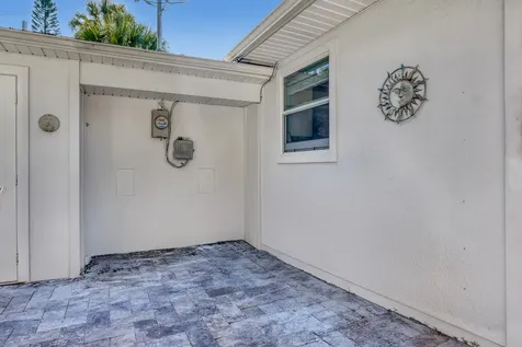 850 5th Place Vero Beach FL 32962