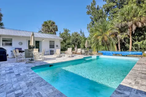 850 5th Place Vero Beach FL 32962