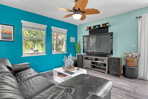 850 5th Place Vero Beach FL 32962