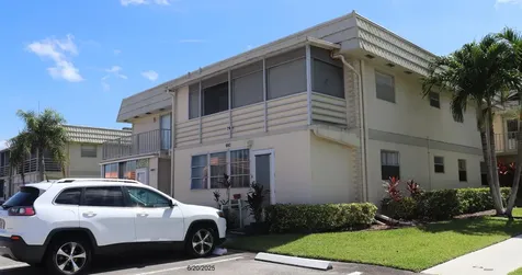 716 Saxony O Delray Beach FL 33446