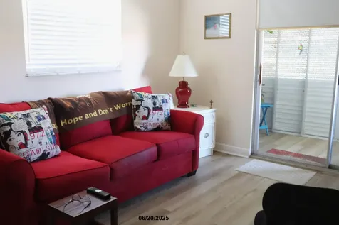 716 Saxony O Delray Beach FL 33446