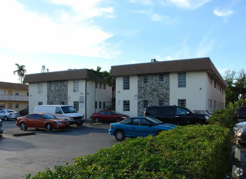 2842 Fillmore Street Hollywood FL 33020