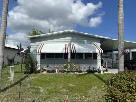 63 Ipanema Way Fort Pierce FL 34951